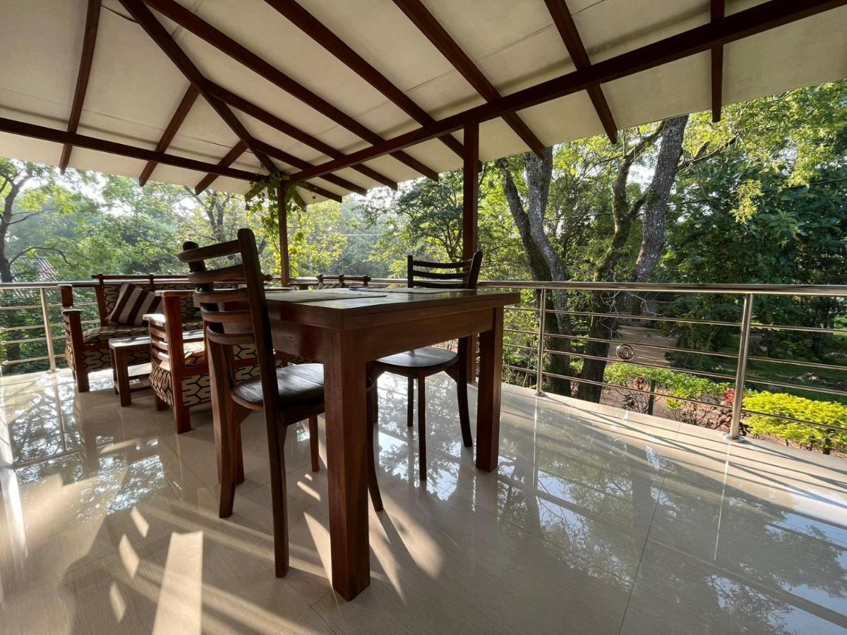 Habarana New Star Homestay Buitenkant foto